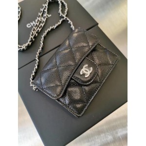 CHANEL CLUTCH WITH CHAIN